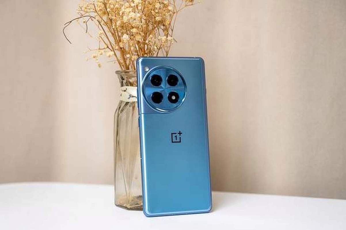 曝一加 Ace 3 Pro 采用“芯片黑科技”号称“机能猛兽” 互联通信 曝一加 Ace 3 Pro 采用“芯片黑科技”号称“机能猛兽” 曝一加 Ace 3 Pro 采用“芯片黑科技”号称“机能猛兽” 互联通信