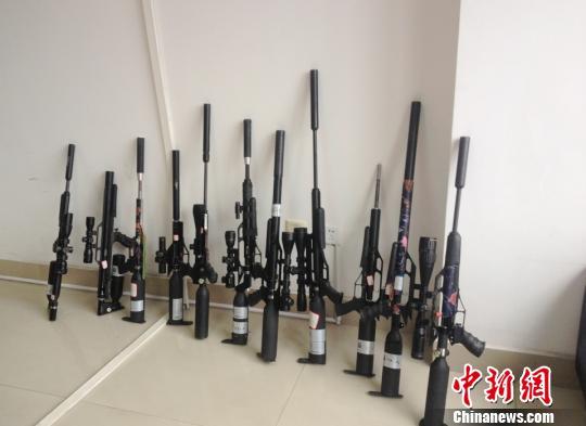 于都一须眉闲来无事网购零配件组装枪支玩被判刑 智能家居 于都一须眉闲来无事网购零配件组装枪支玩被判刑 于都一须眉闲来无事网购零配件组装枪支玩被判刑 智能家居