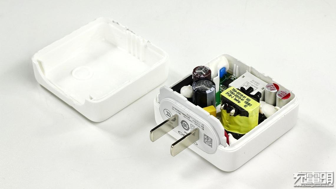 拆解申报:OPPO 20W闪充电源适配器(VC54JBCH) 智能家居 拆解申报:OPPO 20W闪充电源适配器(VC54JBCH) 拆解申报:OPPO 20W闪充电源适配器(VC54JBCH) 智能家居
