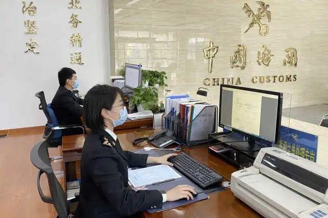 宁夏首票“一单制”海铁联运报关单放行 308吨聚氯乙烯运往印度 互联通信 宁夏首票“一单制”海铁联运报关单放行 308吨聚氯乙烯运往印度 宁夏首票“一单制”海铁联运报关单放行 308吨聚氯乙烯运往印度 互联通信