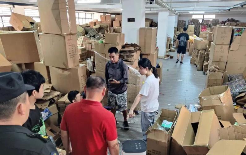 直播卖货号称完美复刻玩具 实则粗制滥造 上海警方全链条捣毁制售假装有名拼装积木犯罪团伙 智能科技 直播卖货号称完美复刻玩具 实则粗制滥造 上海警方全链条捣毁制售假装有名拼装积木犯罪团伙 直播卖货号称完美复刻玩具 实则粗制滥造 上海警方全链条捣毁制售假装有名拼装积木犯罪团伙 智能科技
