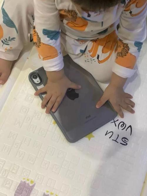 三岁孩子陷溺ipad宝妈只用了一招就成功戒掉落了 人工智能 三岁孩子陷溺ipad宝妈只用了一招就成功戒掉落了 三岁孩子陷溺ipad宝妈只用了一招就成功戒掉落了 人工智能