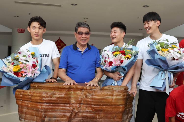 这个“崇明制造”荣获两大年夜奖项 互联通信 这个“崇明制造”荣获两大年夜奖项 这个“崇明制造”荣获两大年夜奖项 互联通信