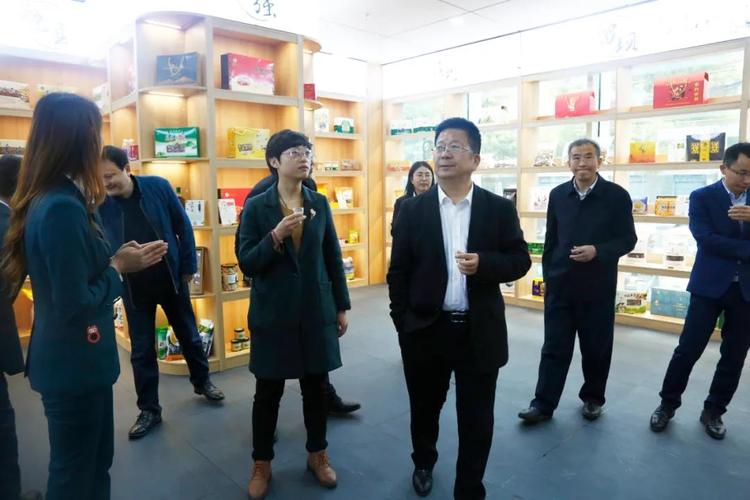 汉中市电子商务公共做事中央暨网货供应中央揭牌运营 互联通信 汉中市电子商务公共做事中央暨网货供应中央揭牌运营 汉中市电子商务公共做事中央暨网货供应中央揭牌运营 互联通信