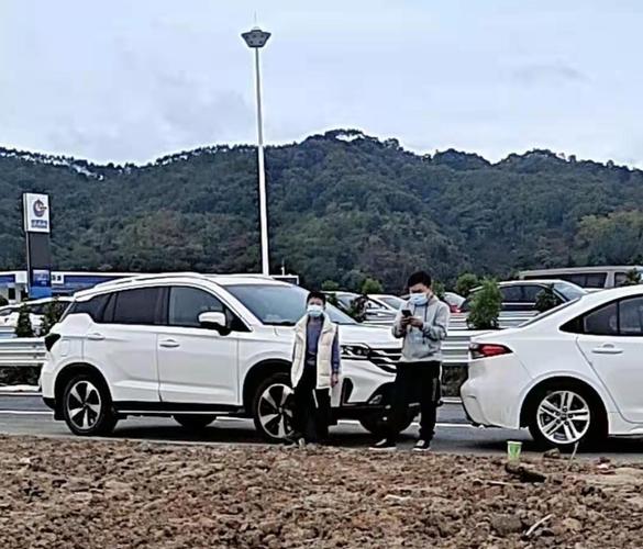 四川小伙自驾55小时返工佛山背后:大年夜厂干了13年三十仍未婚自称没归宿感面临返乡决议 人工智能 四川小伙自驾55小时返工佛山背后:大年夜厂干了13年三十仍未婚自称没归宿感面临返乡决议 四川小伙自驾55小时返工佛山背后:大年夜厂干了13年三十仍未婚自称没归宿感面临返乡决议 人工智能