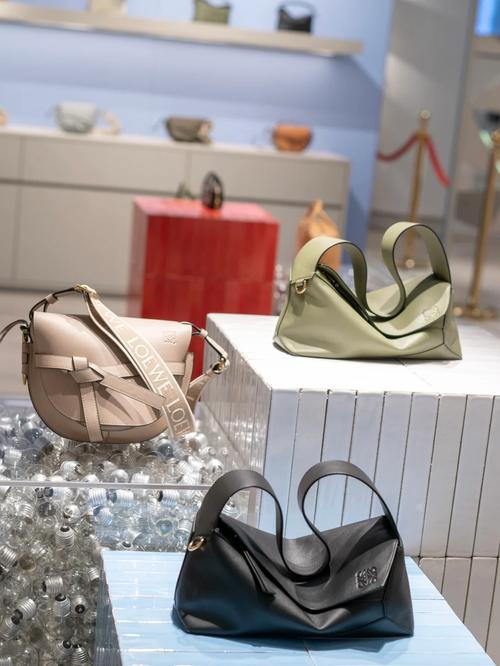 首进合肥 西班牙奢华皮具品牌LOEWE罗意威入驻合肥银泰中央 智能家居 首进合肥 西班牙奢华皮具品牌LOEWE罗意威入驻合肥银泰中央 首进合肥 西班牙奢华皮具品牌LOEWE罗意威入驻合肥银泰中央 智能家居