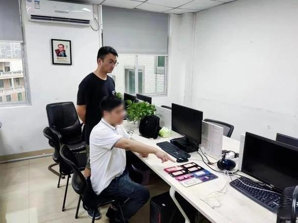 江苏连云港:这家电商“人气”超高警方一查竟创造 人工智能 江苏连云港:这家电商“人气”超高警方一查竟创造 江苏连云港:这家电商“人气”超高警方一查竟创造 人工智能