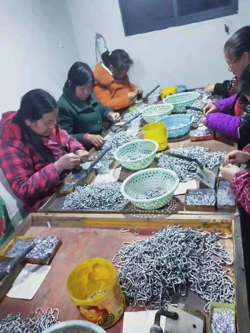 青田大年夜路村:来料加工助推农民增收 智能家居 青田大年夜路村:来料加工助推农民增收 青田大年夜路村:来料加工助推农民增收 智能家居