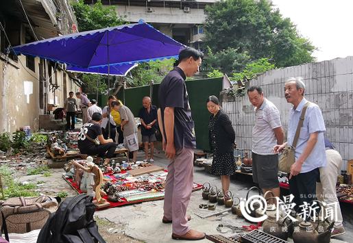 慢生活|重庆中兴路二手交易市场:生动了20年的“淘宝天堂” 智能科技 慢生活|重庆中兴路二手交易市场:生动了20年的“淘宝天堂” 慢生活|重庆中兴路二手交易市场:生动了20年的“淘宝天堂” 智能科技