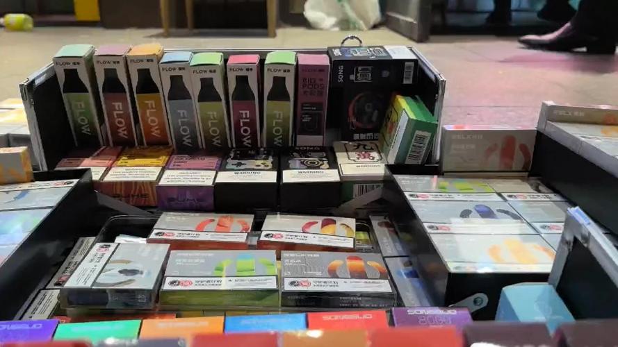记者暗访电子烟体验店:电子烟是若何“假装无害”的? 智能家居 记者暗访电子烟体验店:电子烟是若何“假装无害”的? 记者暗访电子烟体验店:电子烟是若何“假装无害”的? 智能家居