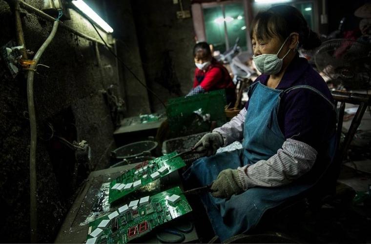 电子垃圾收受接收 不该捐躯情形和健康为价值!-变宝网 智能家居 电子垃圾收受接收 不该捐躯情形和健康为价值!-变宝网 电子垃圾收受接收 不该捐躯情形和健康为价值!-变宝网 智能家居