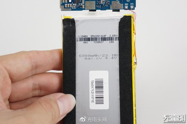 不锈钢镜面 紫米太空移动电源ZMI QPB60 6000mAh开箱拆解 智能家居 不锈钢镜面 紫米太空移动电源ZMI QPB60 6000mAh开箱拆解 不锈钢镜面 紫米太空移动电源ZMI QPB60 6000mAh开箱拆解 智能家居