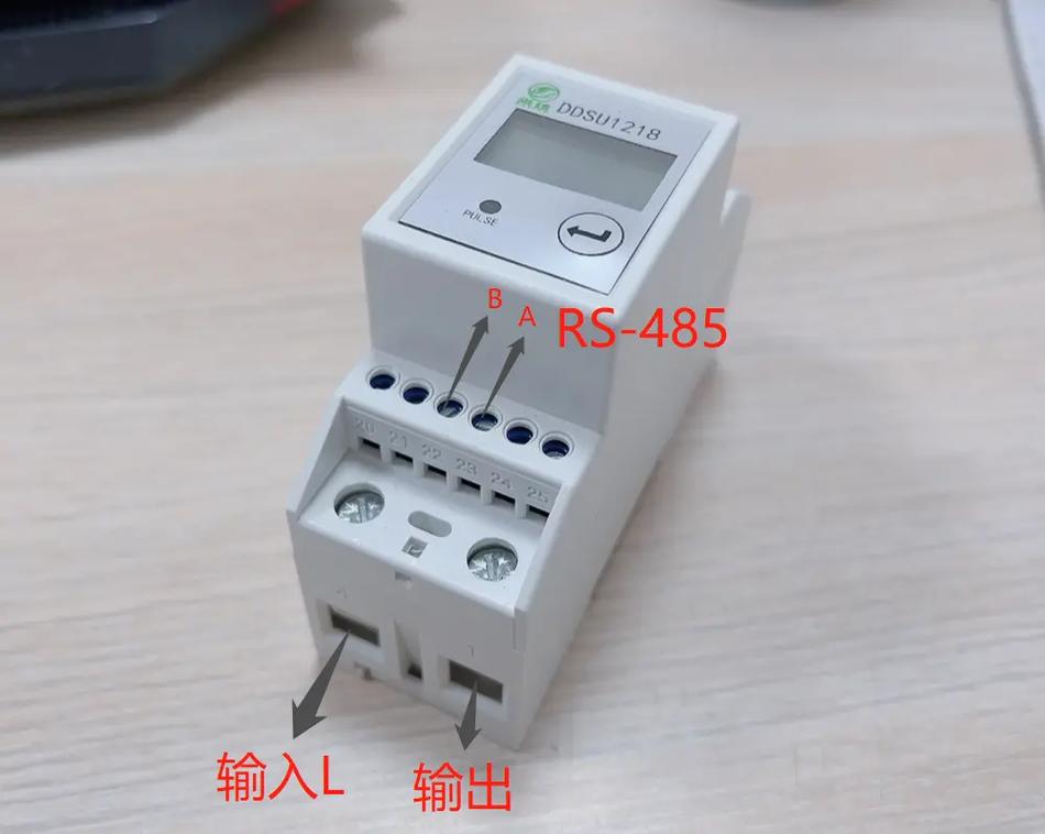壁挂式安装电能表特点和安装留心事项 智能科技 壁挂式安装电能表特点和安装留心事项 壁挂式安装电能表特点和安装留心事项 智能科技
