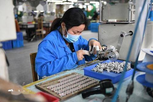 洛南古城:引进电子元件加工 实现群众家门口就业 互联通信 洛南古城:引进电子元件加工 实现群众家门口就业 洛南古城:引进电子元件加工 实现群众家门口就业 互联通信