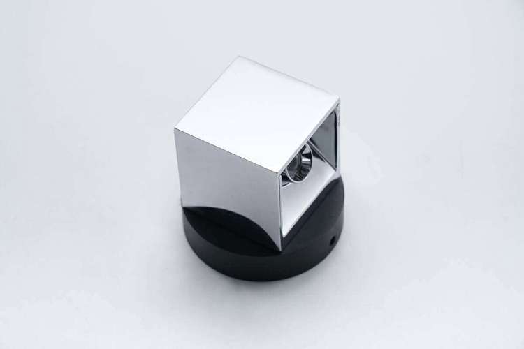 全新磁吸供电形态设计拆解一款有名奢侈品展销商采用的展柜灯 智能家居 全新磁吸供电形态设计拆解一款有名奢侈品展销商采用的展柜灯 全新磁吸供电形态设计拆解一款有名奢侈品展销商采用的展柜灯 智能家居