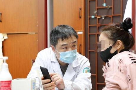 一觉醒来10岁男孩脖子“瘫”了!年夜夫:弗成逆伤害 互联通信 一觉醒来10岁男孩脖子“瘫”了!年夜夫:弗成逆伤害 一觉醒来10岁男孩脖子“瘫”了!年夜夫:弗成逆伤害 互联通信