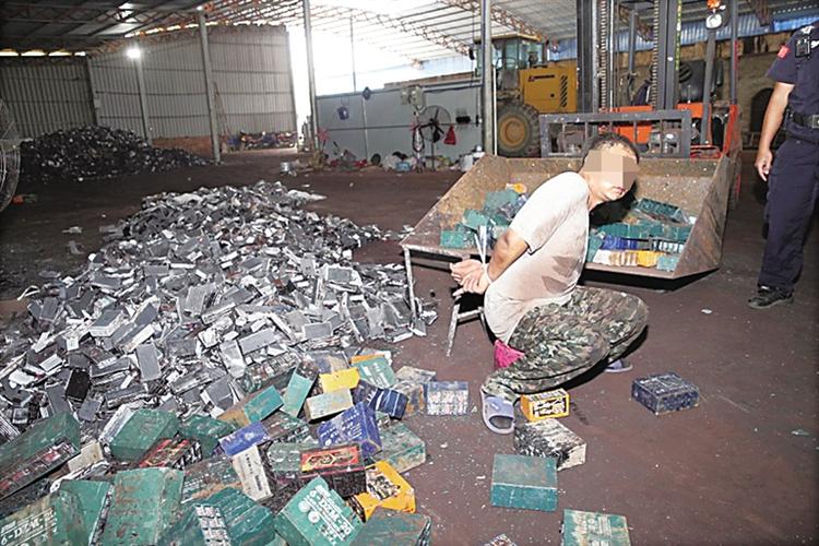 莱阳一私营企业疑似造孽收购废旧蓄电池存在严重安然隐患 互联通信 莱阳一私营企业疑似造孽收购废旧蓄电池存在严重安然隐患 莱阳一私营企业疑似造孽收购废旧蓄电池存在严重安然隐患 互联通信