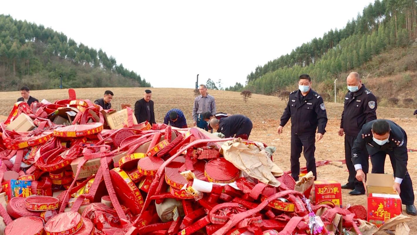 台山公安机接洽关系合多部门集中销毁一批造孽烟花炮竹 智能家居 台山公安机接洽关系合多部门集中销毁一批造孽烟花炮竹 台山公安机接洽关系合多部门集中销毁一批造孽烟花炮竹 智能家居