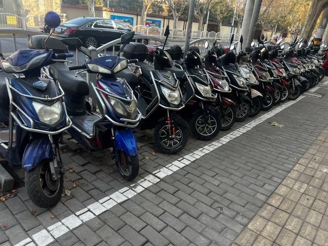 平易近间市场中的全新全套都是从哪来的？ 平易近间市场中的全新全套都是从哪来的？ 智能科技