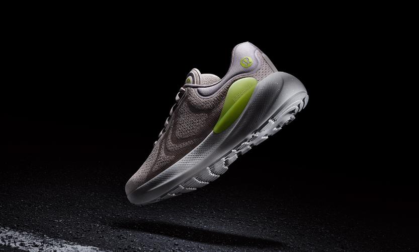 每周鞋报：NIKE 宣告 Air Max Dn、lululemon 推出品牌首个男鞋系列 每周鞋报：NIKE 宣告 Air Max Dn、lululemon 推出品牌首个男鞋系列 智能科技