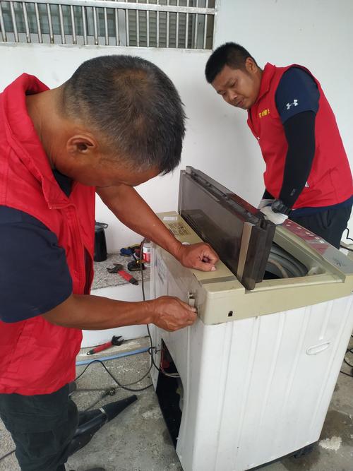 永州市工商职业中专开展义务维修家电自愿做事活动 智能科技 永州市工商职业中专开展义务维修家电自愿做事活动 永州市工商职业中专开展义务维修家电自愿做事活动 智能科技